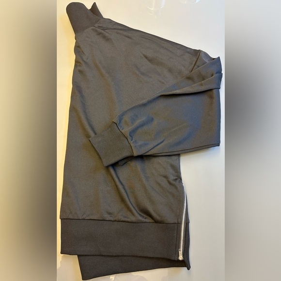 NWT MEL Women's mock-neck Black high leg wide leg Sweatsuit Set women's Large - Picture 11 of 15